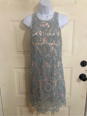 Sleeveless Lace Overlay Dress in Light Blue